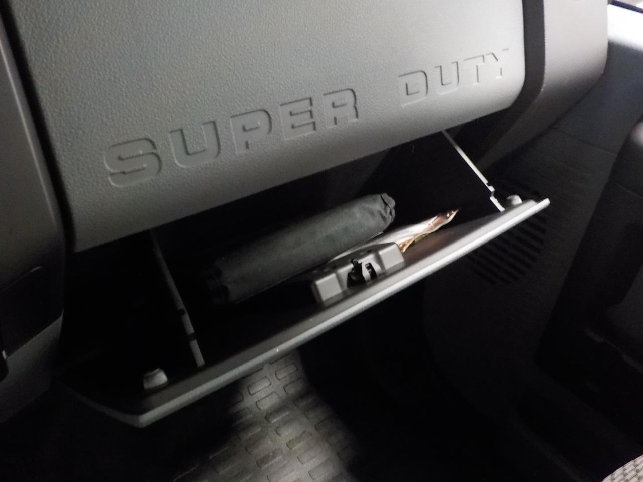 Ford Super Duty F-250 SRW 4WD SuperCab 142" XL 2015