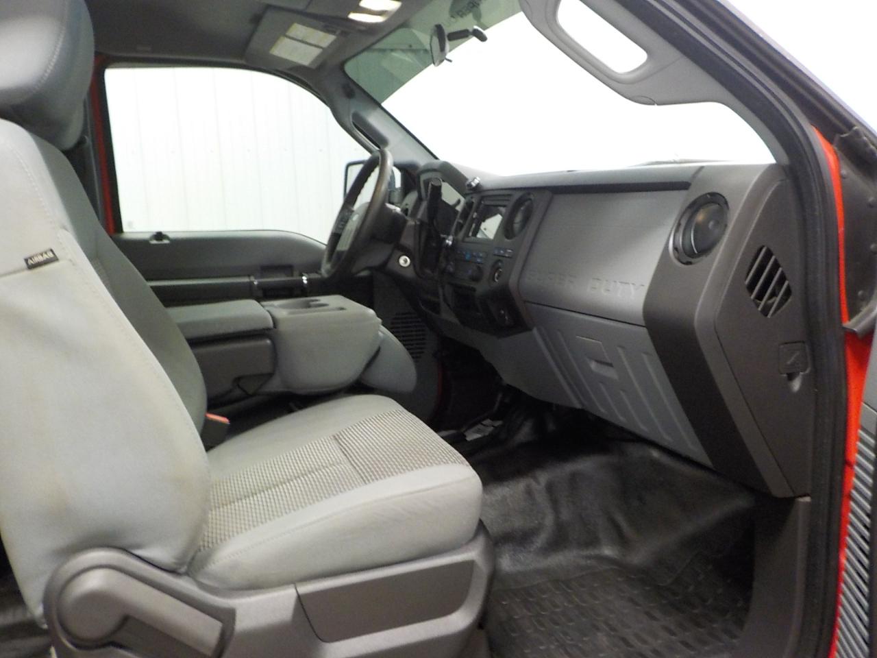 Ford Super Duty F-250 SRW 4WD SuperCab 142" XL 2015