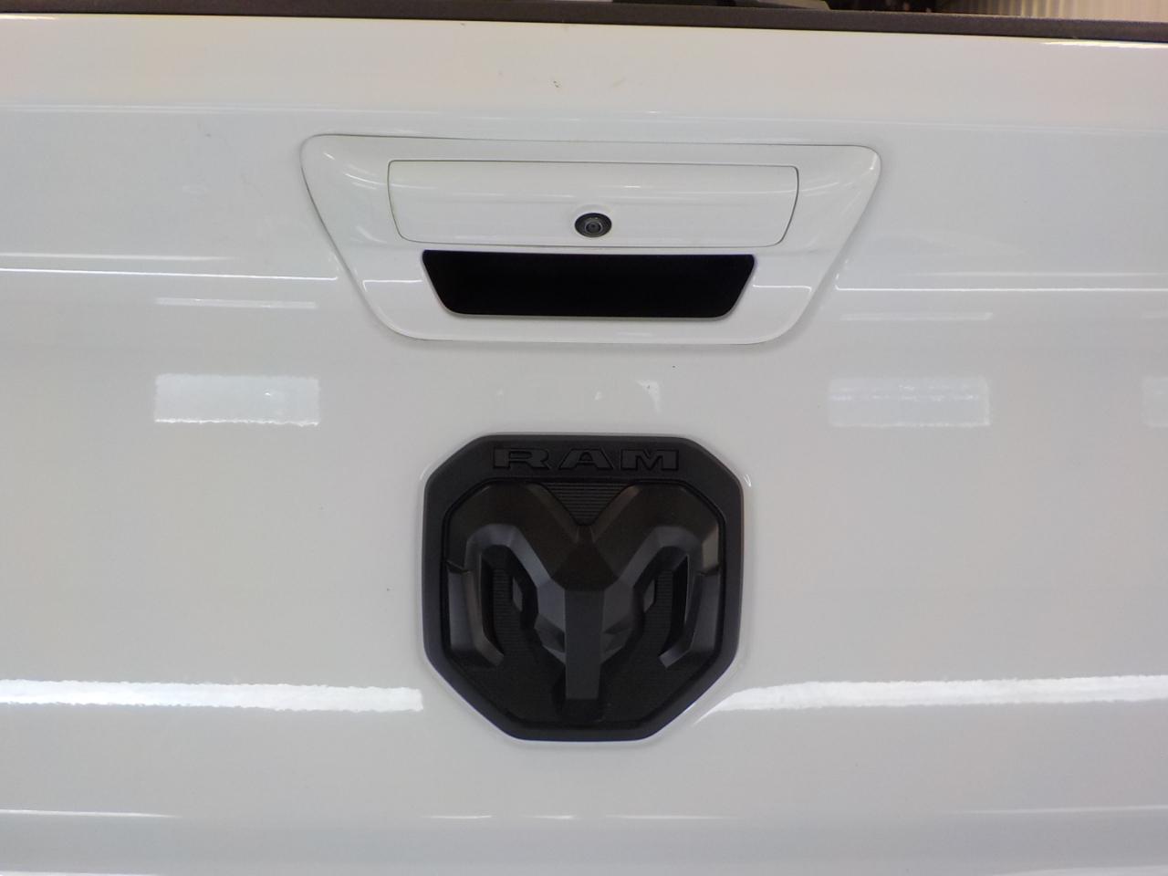 RAM 2500 Big Horn 4x4 Mega Cab 6'4" Box 2019