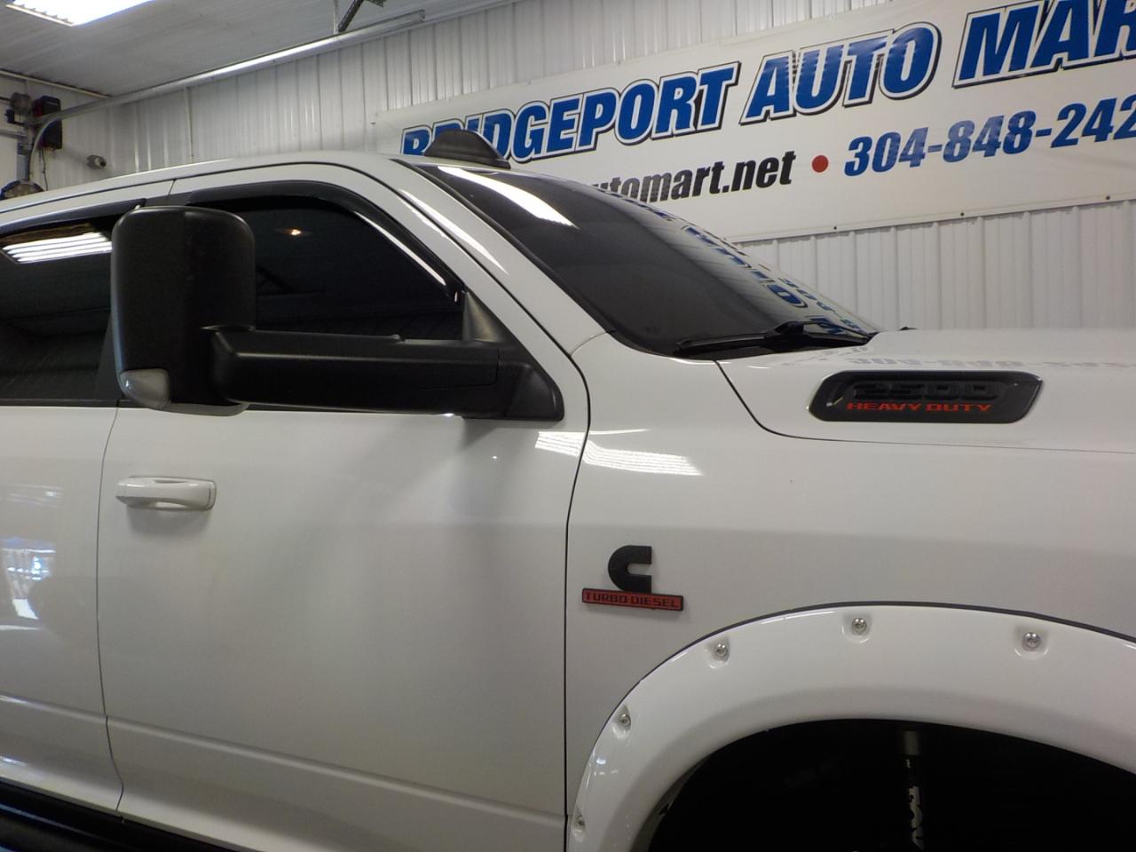 RAM 2500 Big Horn 4x4 Mega Cab 6'4" Box 2019