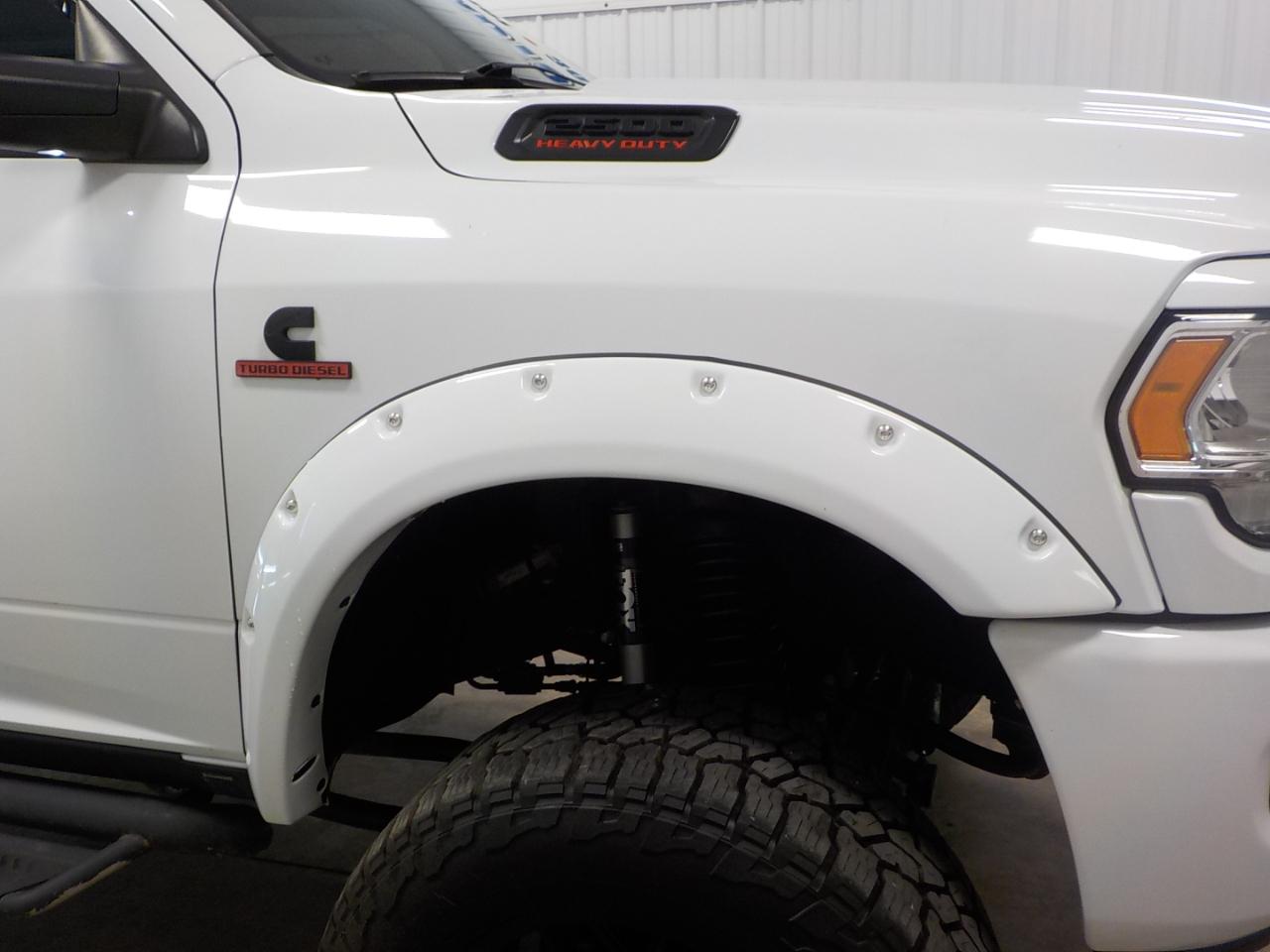 RAM 2500 Big Horn 4x4 Mega Cab 6'4" Box 2019