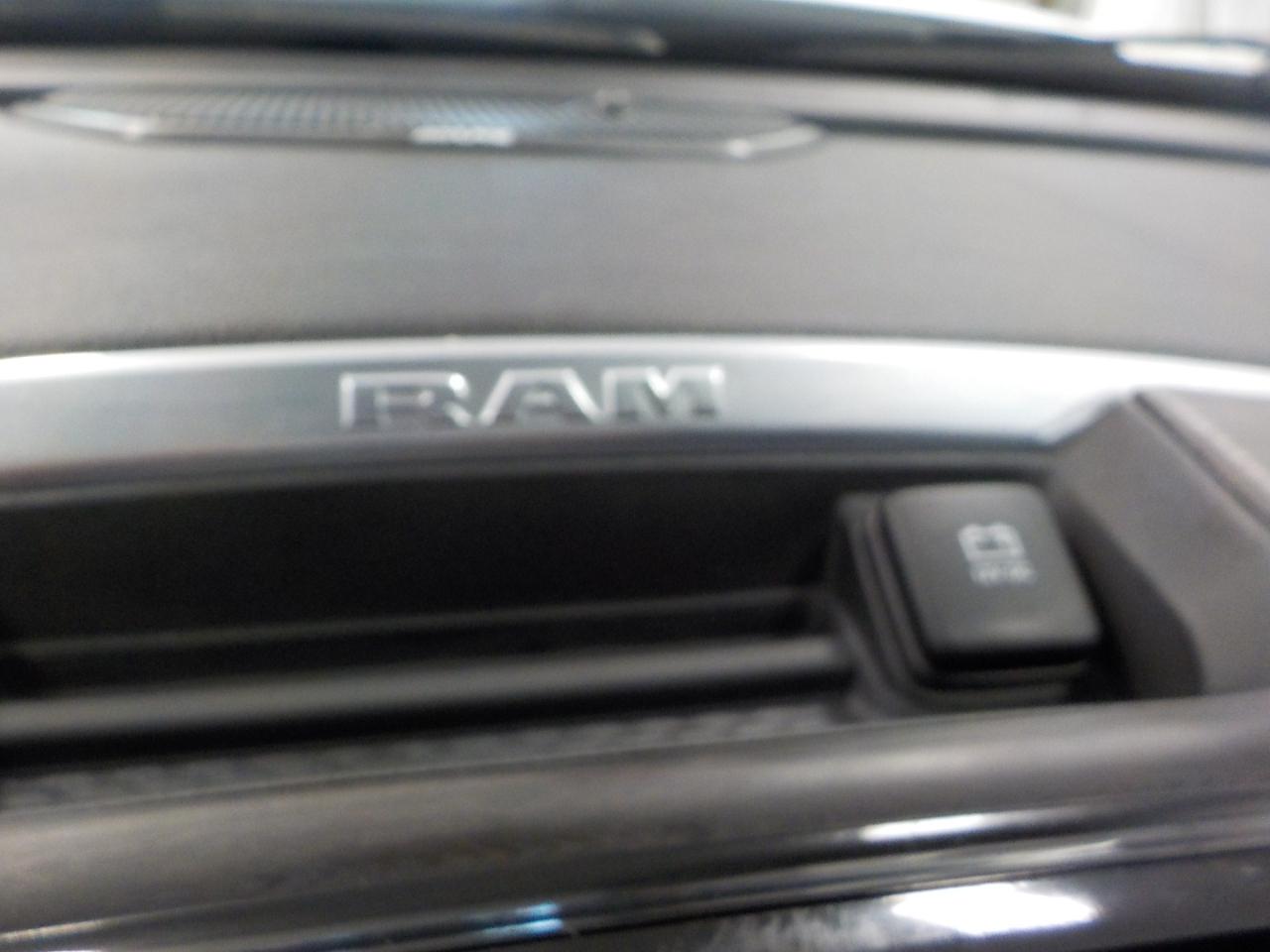 RAM 2500 Laramie 4x4 Crew Cab 6'4" Box 2026