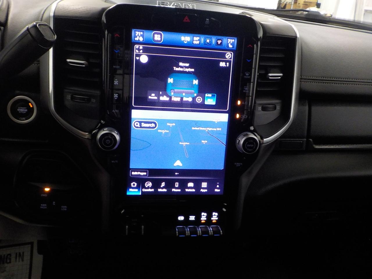 RAM 2500 Laramie 4x4 Crew Cab 6'4" Box 2026