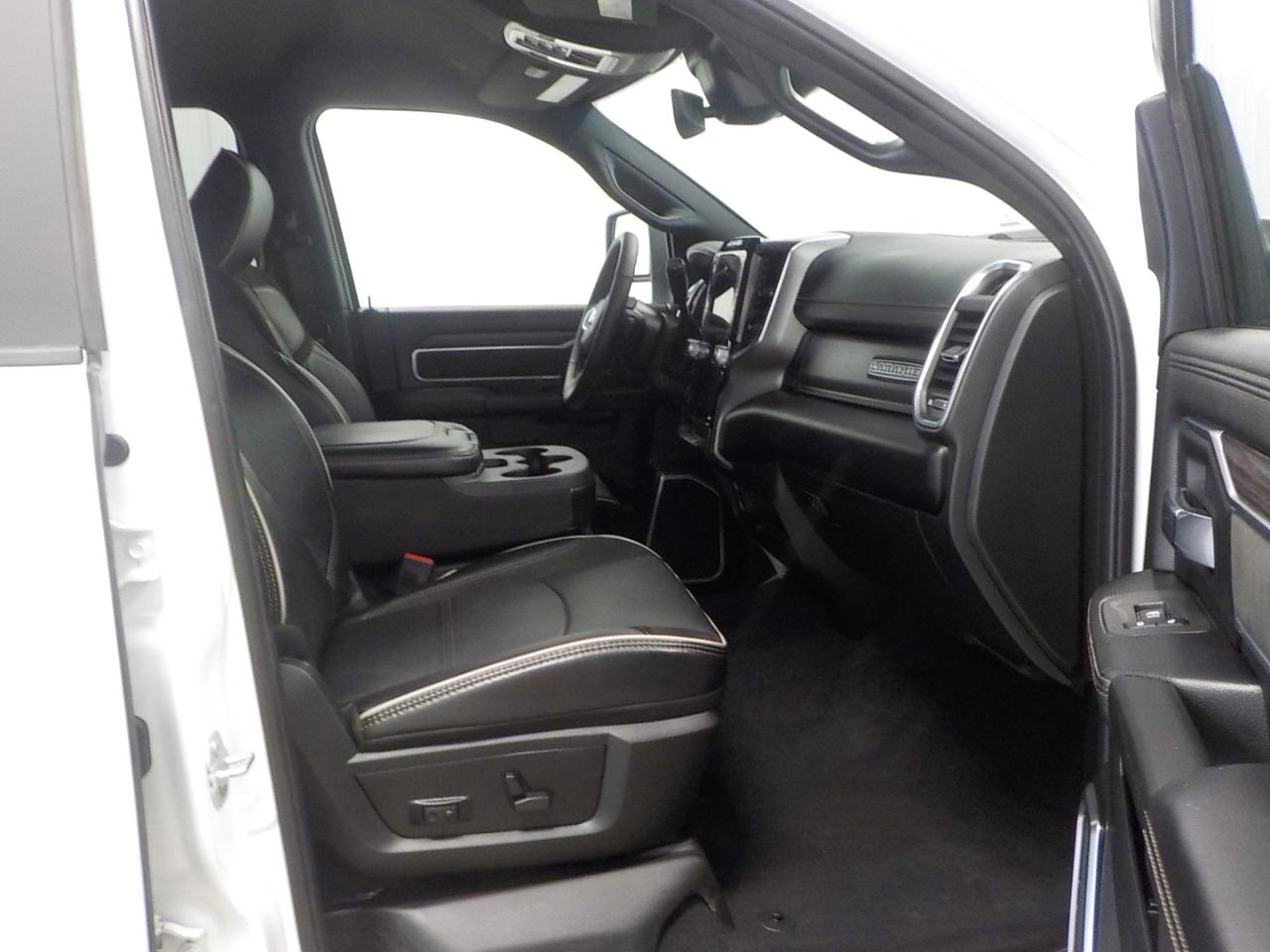 RAM 2500 Laramie 4x4 Crew Cab 6'4" Box 2026