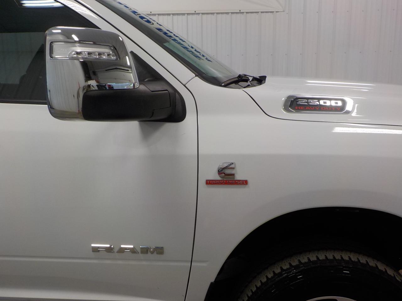 RAM 2500 Laramie 4x4 Crew Cab 6'4" Box 2026