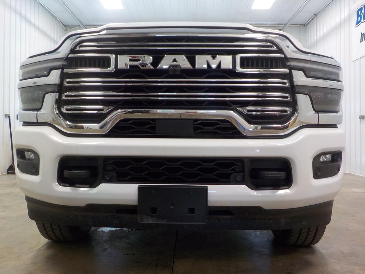 RAM 2500 Laramie 4x4 Crew Cab 6'4" Box 2026