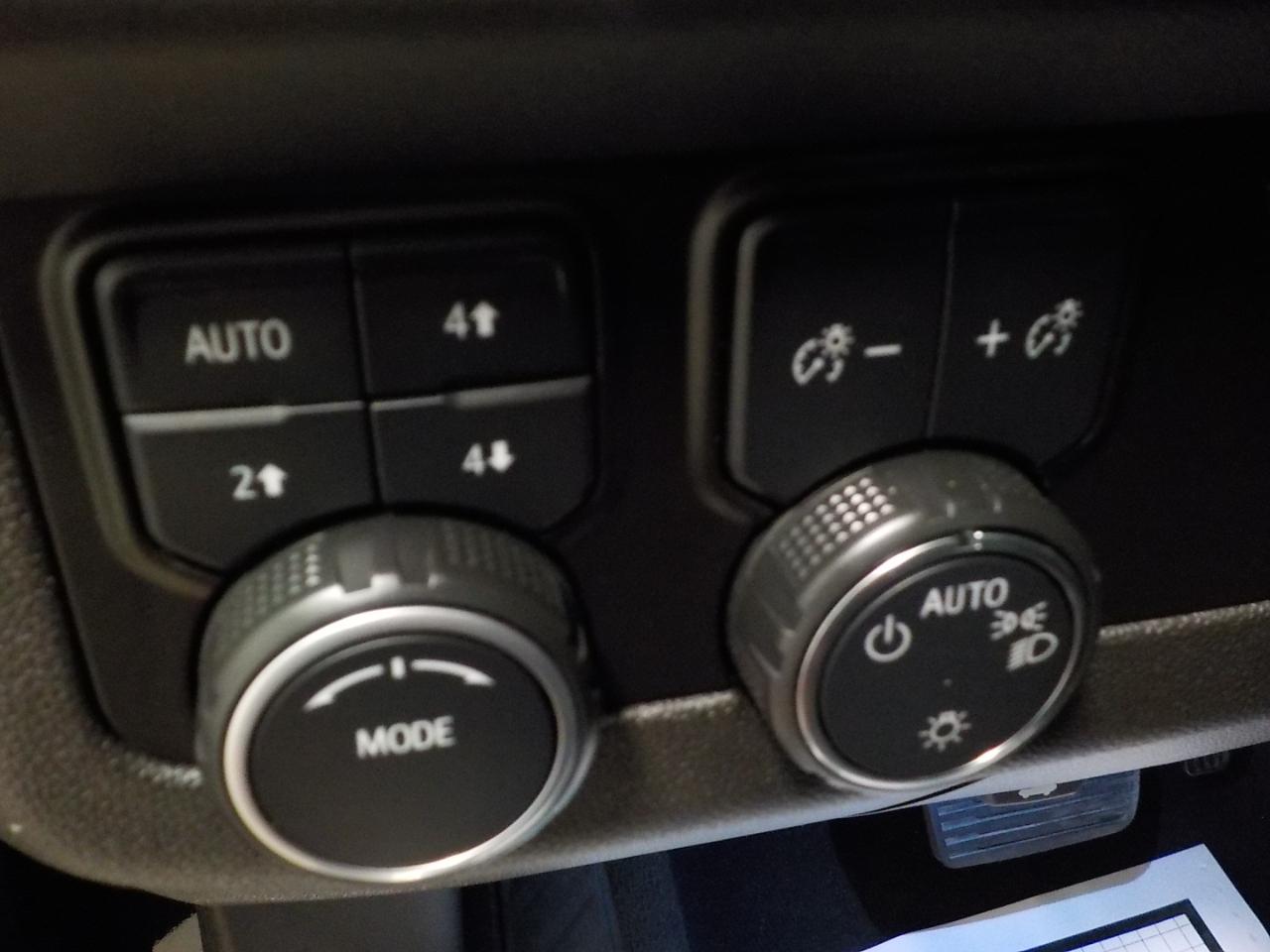 Chevrolet Tahoe 4WD 4dr Premier 2022