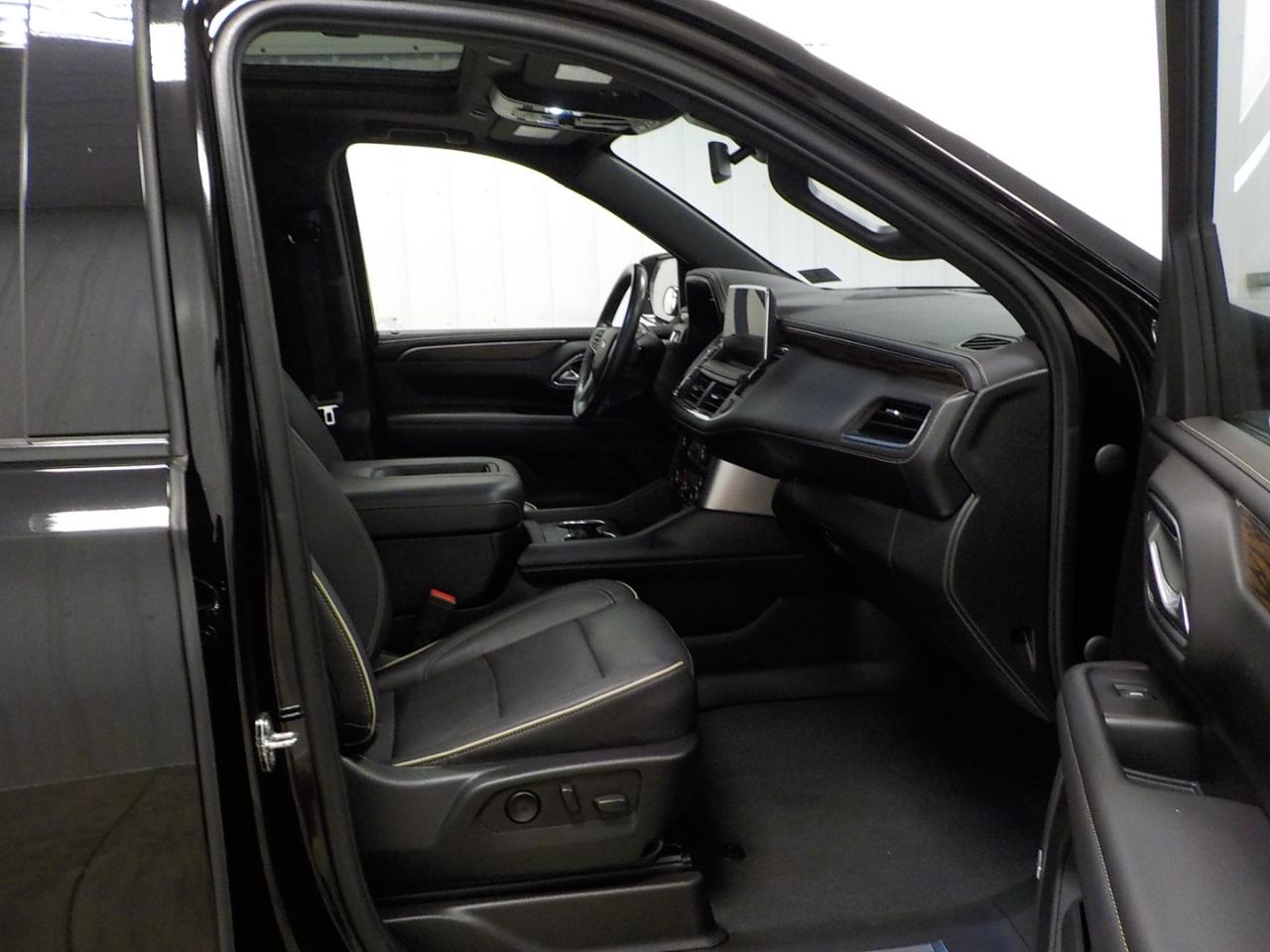 Chevrolet Tahoe 4WD 4dr Premier 2022