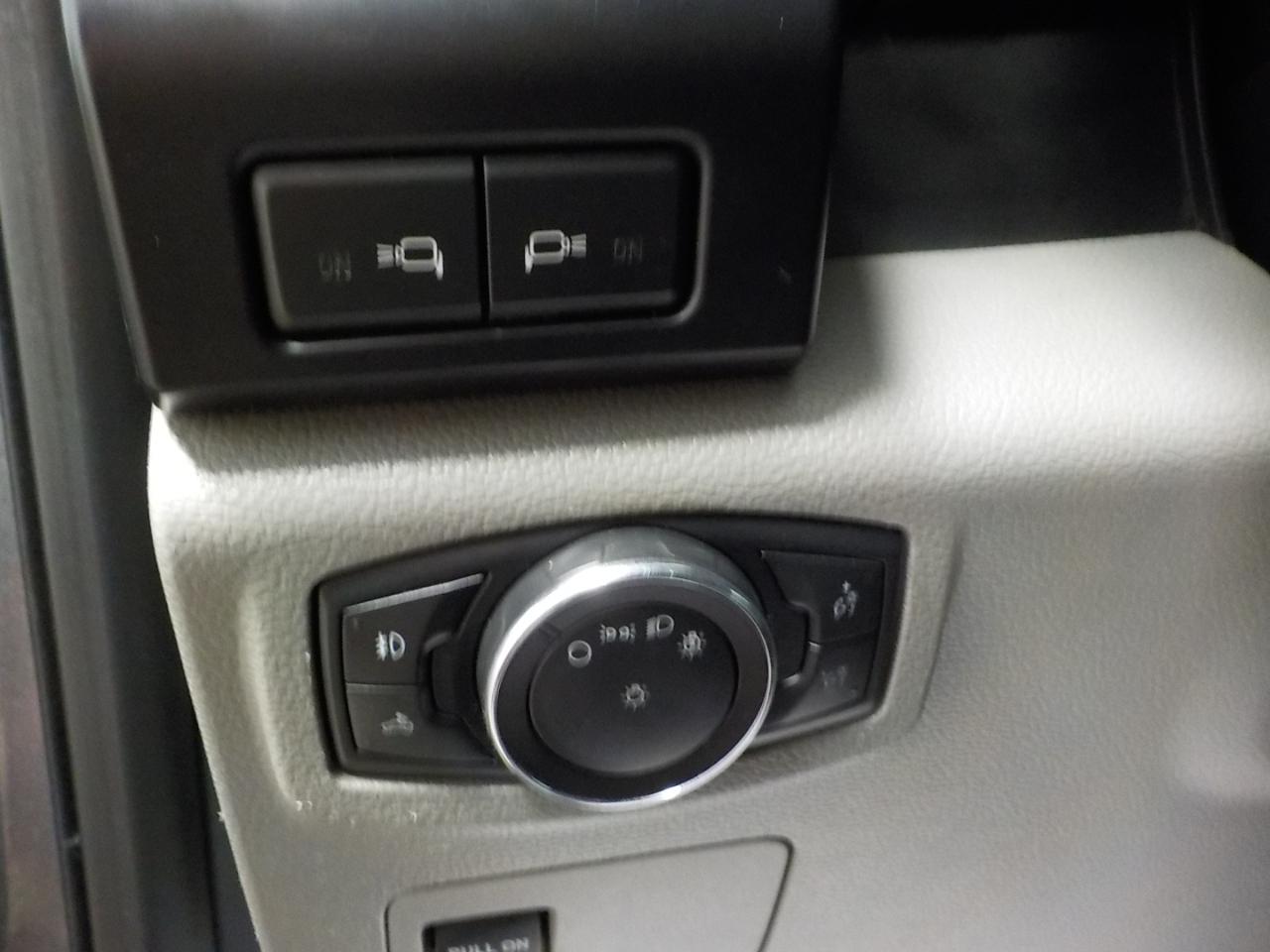 Ford F-150 4WD SuperCab 133" STX 2018
