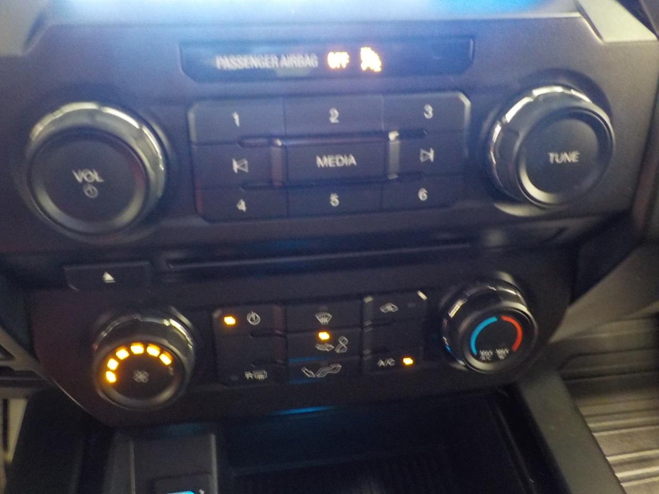 Ford F-150 4WD SuperCab 133" STX 2018