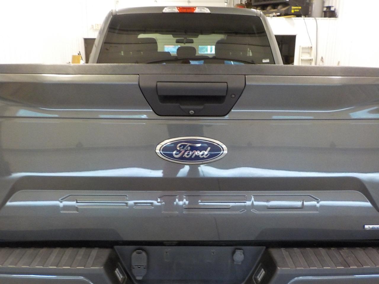 Ford F-150 4WD SuperCab 133" STX 2018
