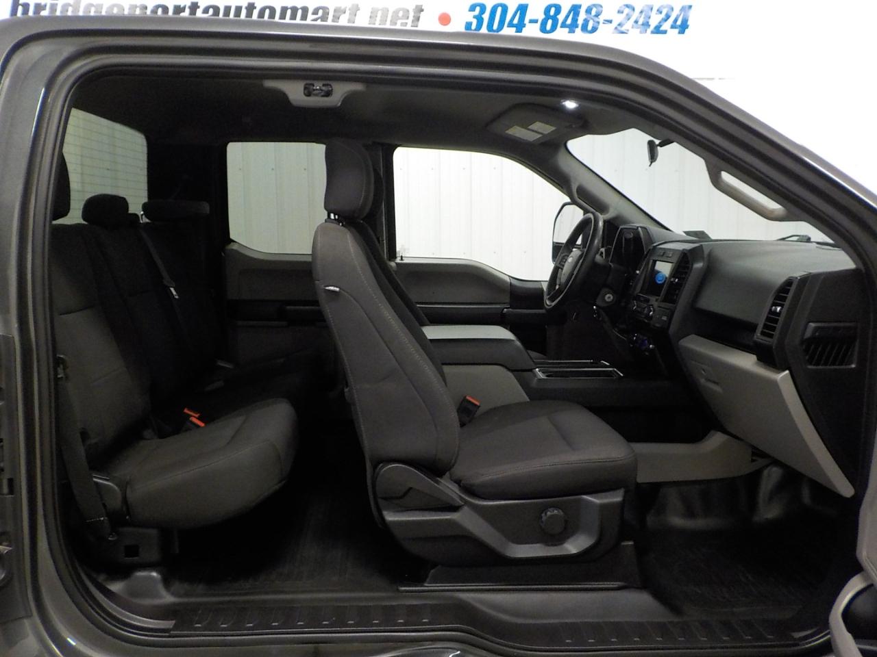 Ford F-150 4WD SuperCab 133" STX 2018