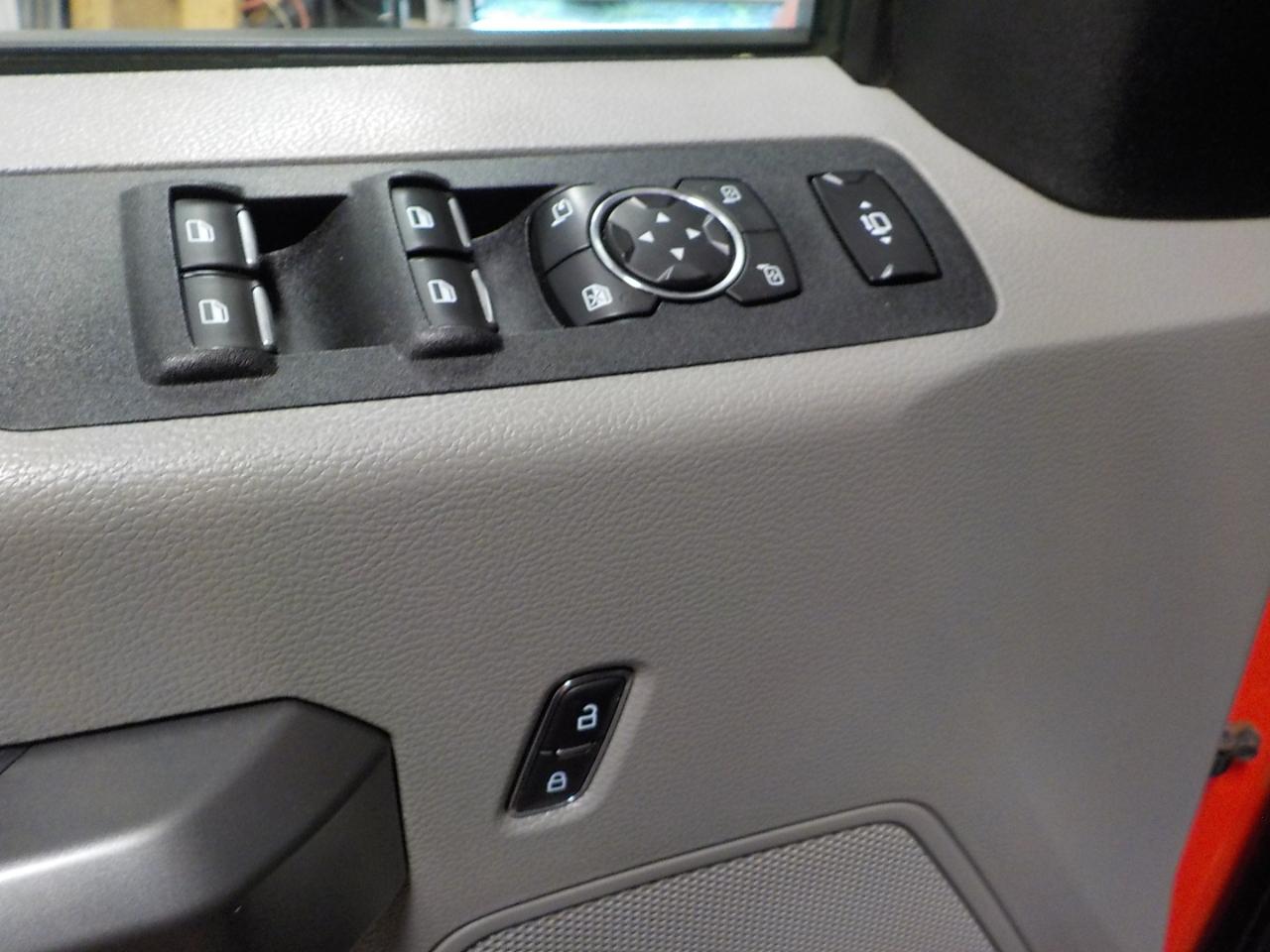 Ford Super Duty F-250 SRW XLT 4WD Crew Cab 6.75' Box 2019