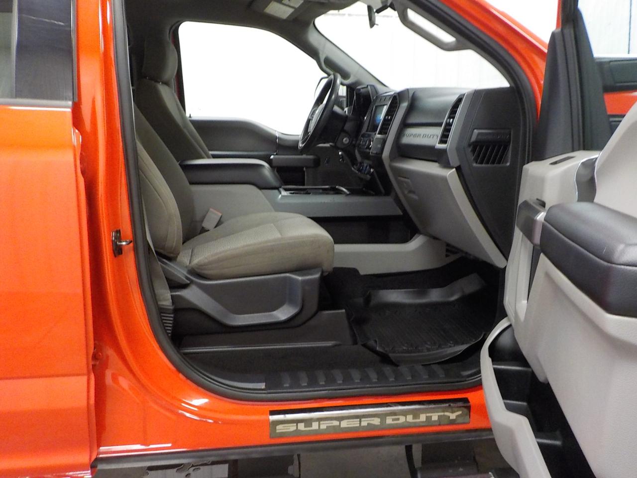 Ford Super Duty F-250 SRW XLT 4WD Crew Cab 6.75' Box 2019