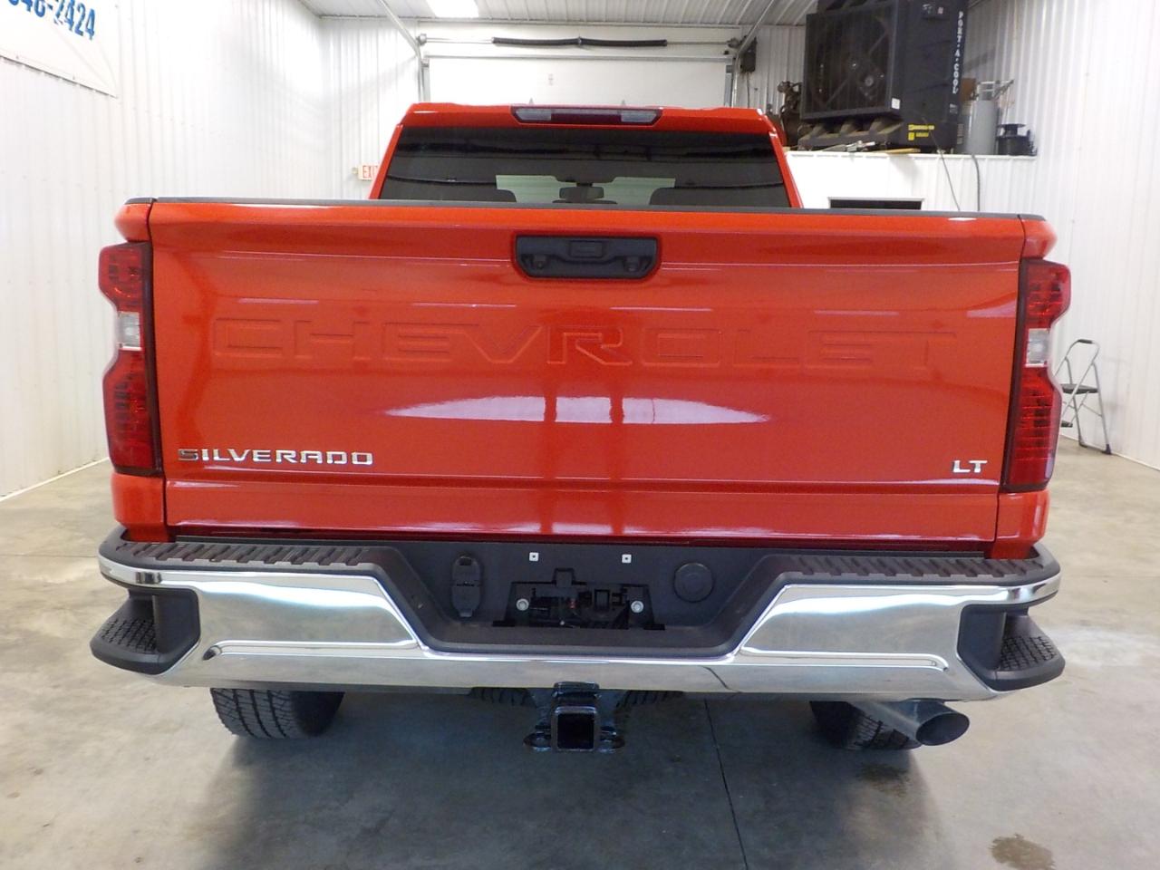 Chevrolet Silverado 3500HD 4WD Crew Cab 172" LT 2023