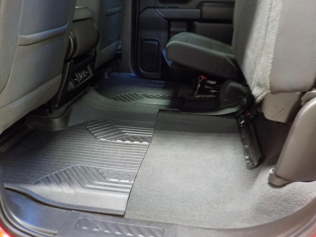 Chevrolet Silverado 3500HD 4WD Crew Cab 172" LT 2023