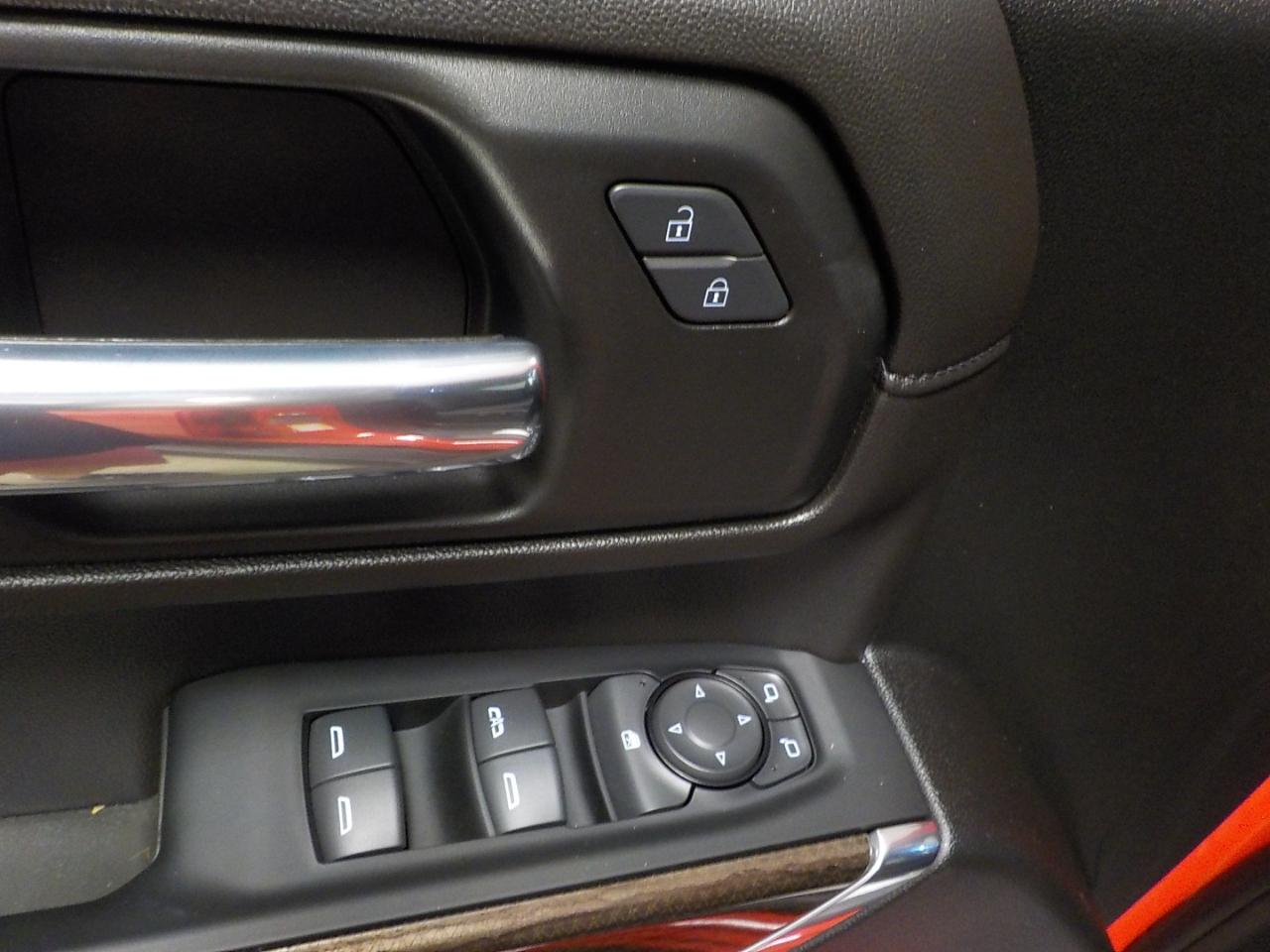 Chevrolet Silverado 3500HD 4WD Crew Cab 172" LT 2023