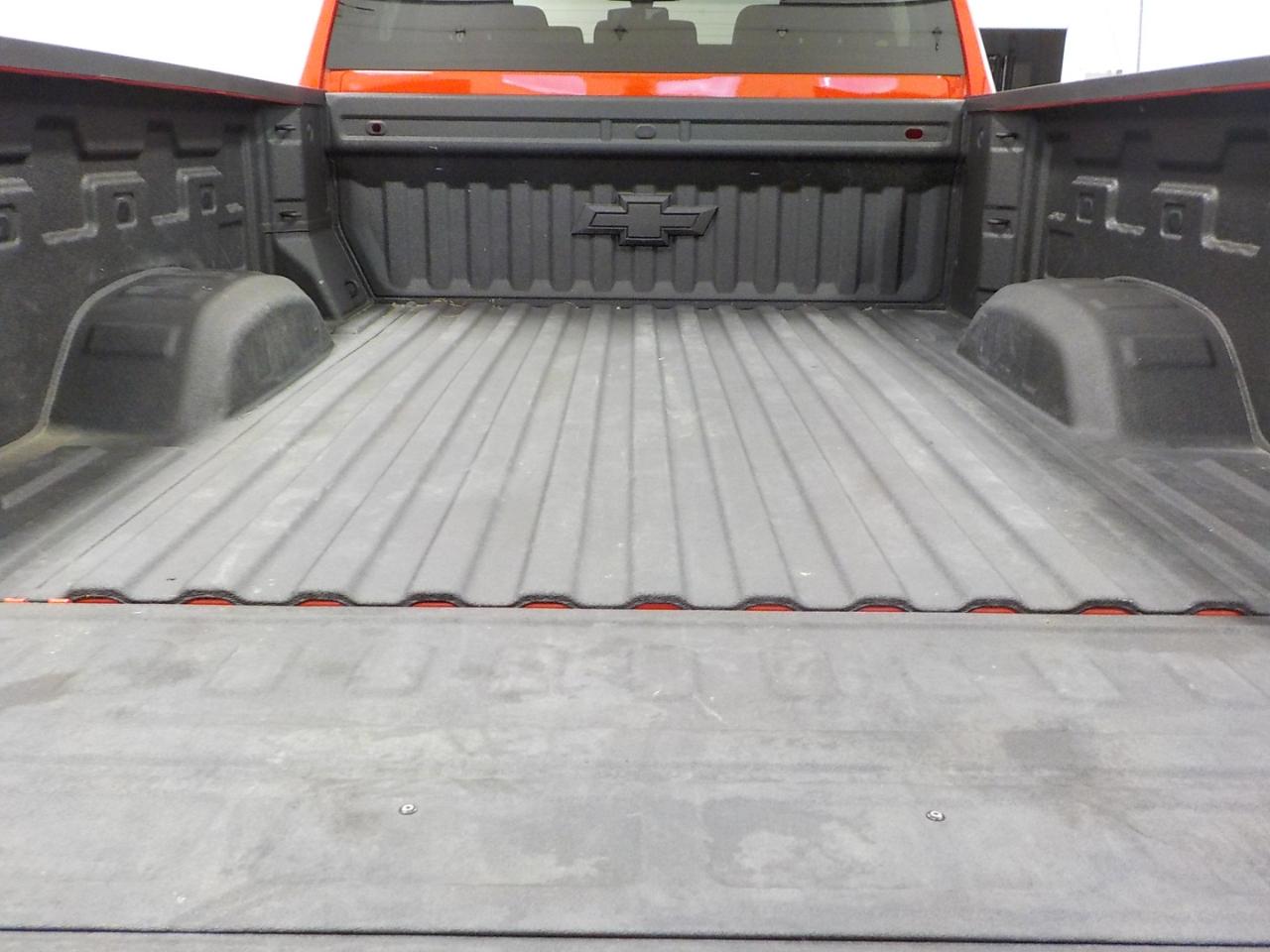 Chevrolet Silverado 3500HD 4WD Crew Cab 172" LT 2023