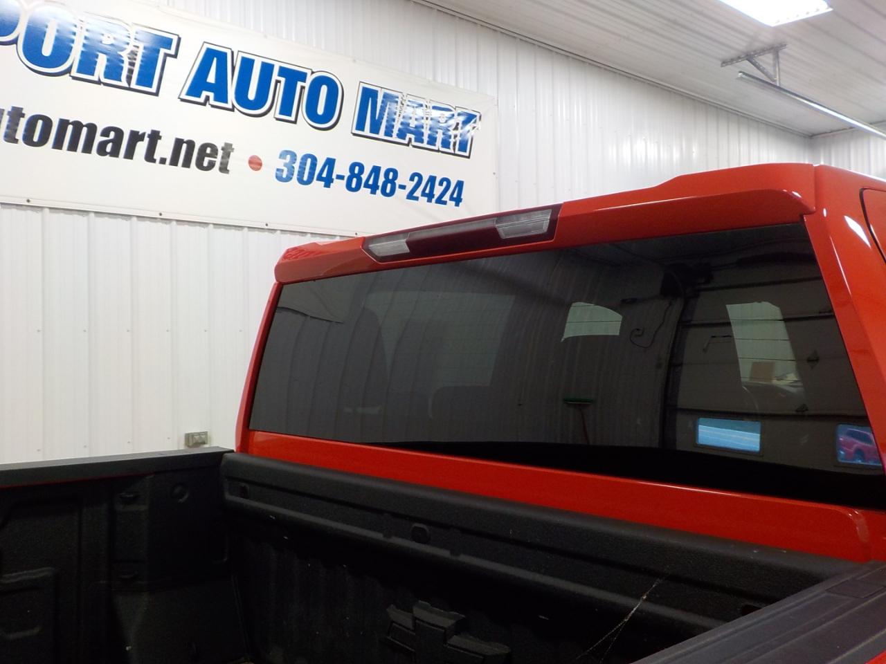 Chevrolet Silverado 3500HD 4WD Crew Cab 172" LT 2023