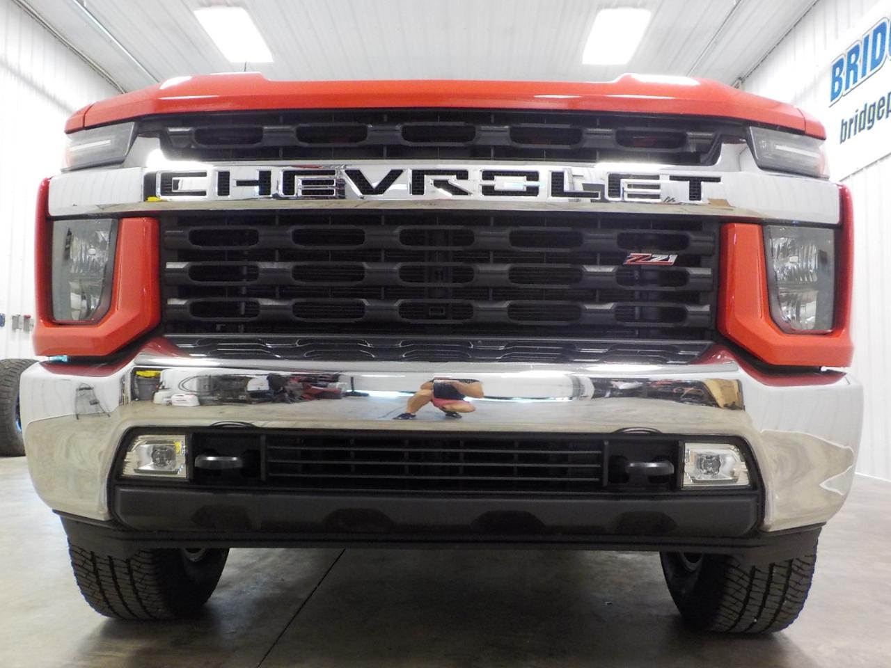 Chevrolet Silverado 3500HD 4WD Crew Cab 172" LT 2023