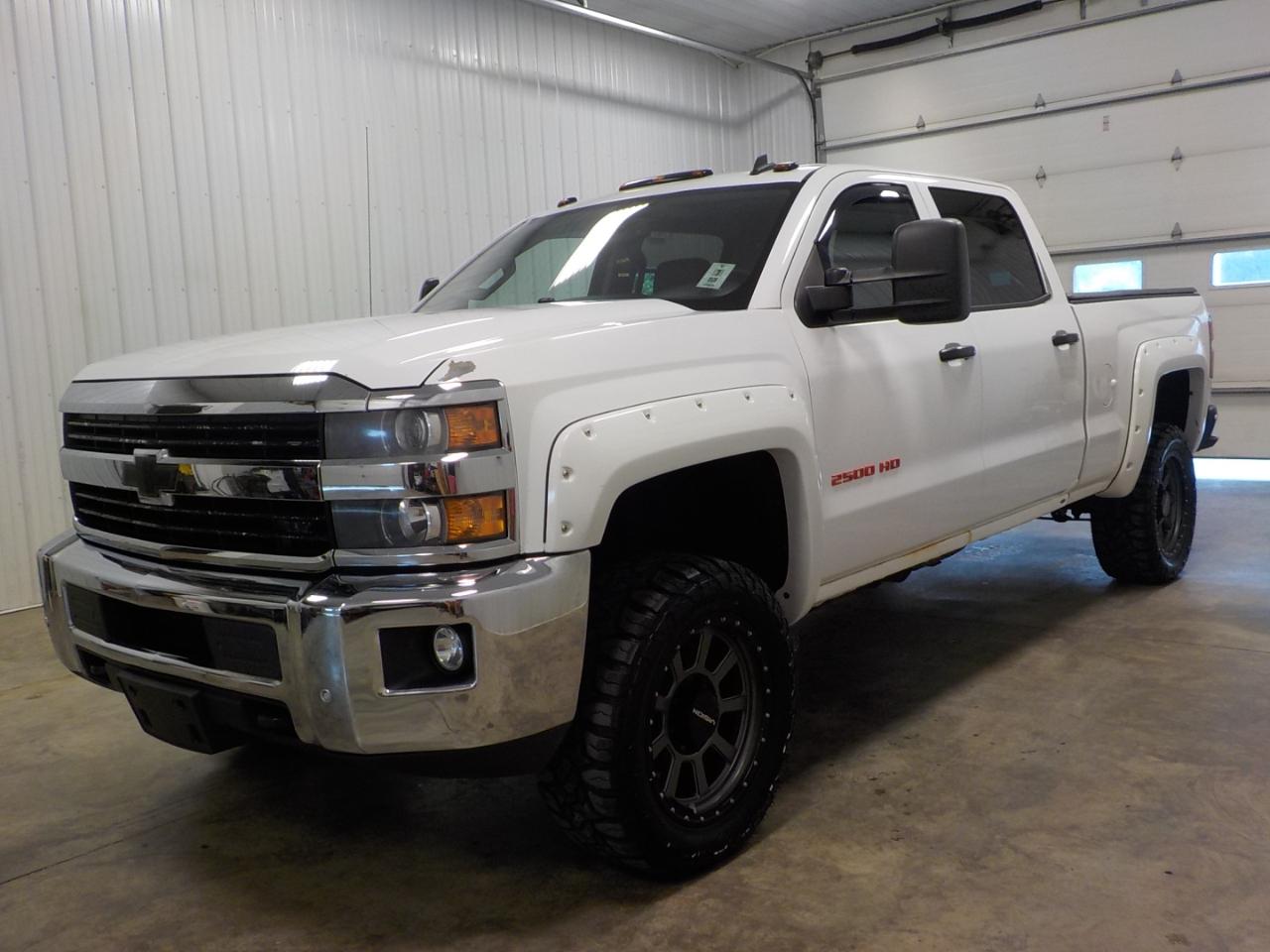 Chevrolet Silverado 2500HD 4WD Crew Cab 153.7" LTZ 2015