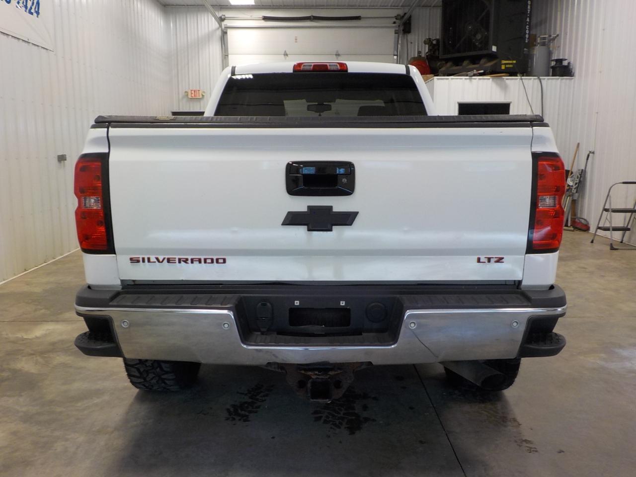 Chevrolet Silverado 2500HD 4WD Crew Cab 153.7" LTZ 2015