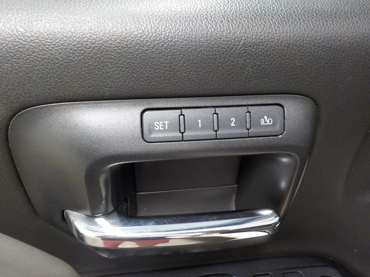 Chevrolet Silverado 2500HD 4WD Crew Cab 153.7" LTZ 2015