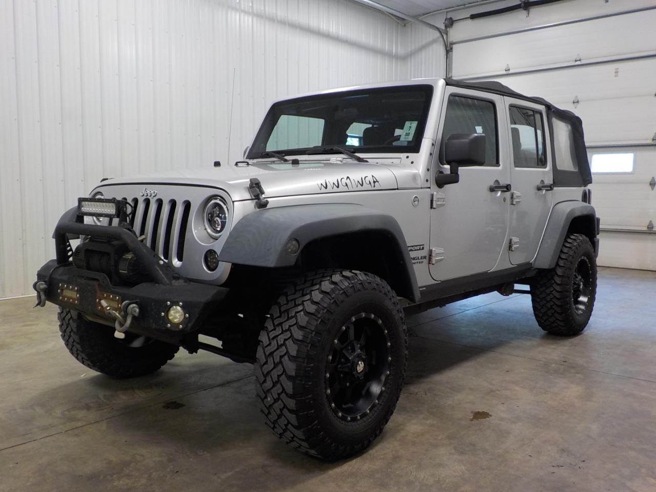 Jeep Wrangler Unlimited 4WD 4dr Sport 2012