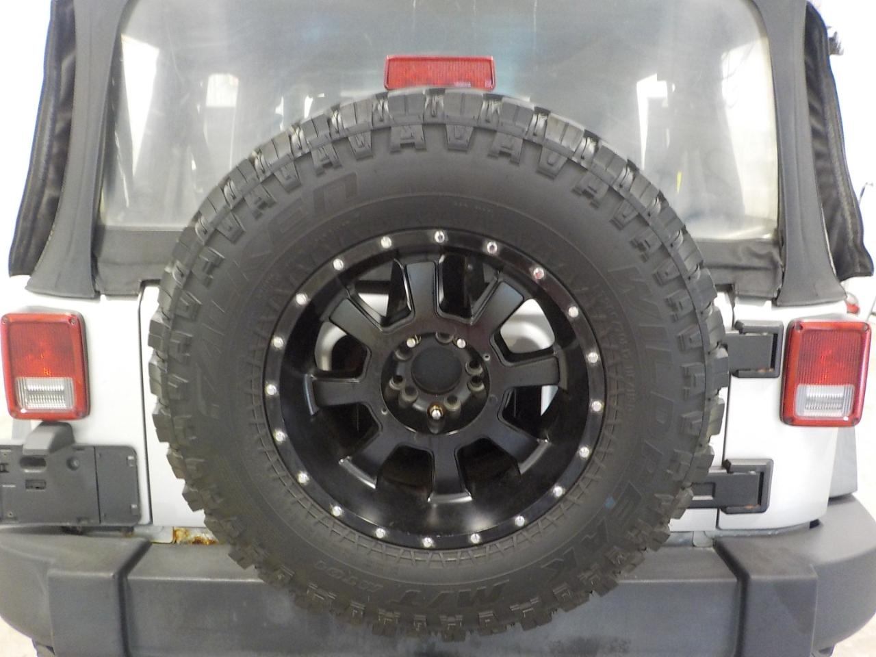 Jeep Wrangler Unlimited 4WD 4dr Sport 2012