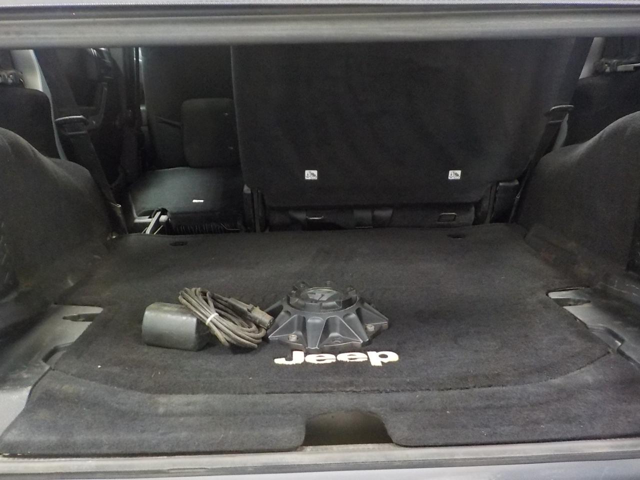 Jeep Wrangler Unlimited 4WD 4dr Sport 2012