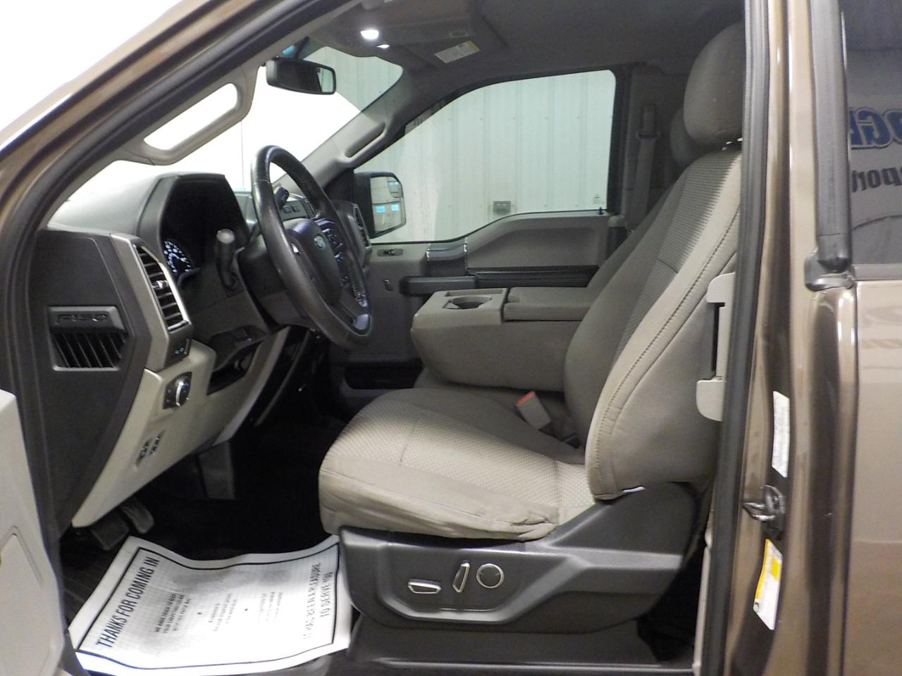 Ford F-150 4WD SuperCab 133" XLT 2015