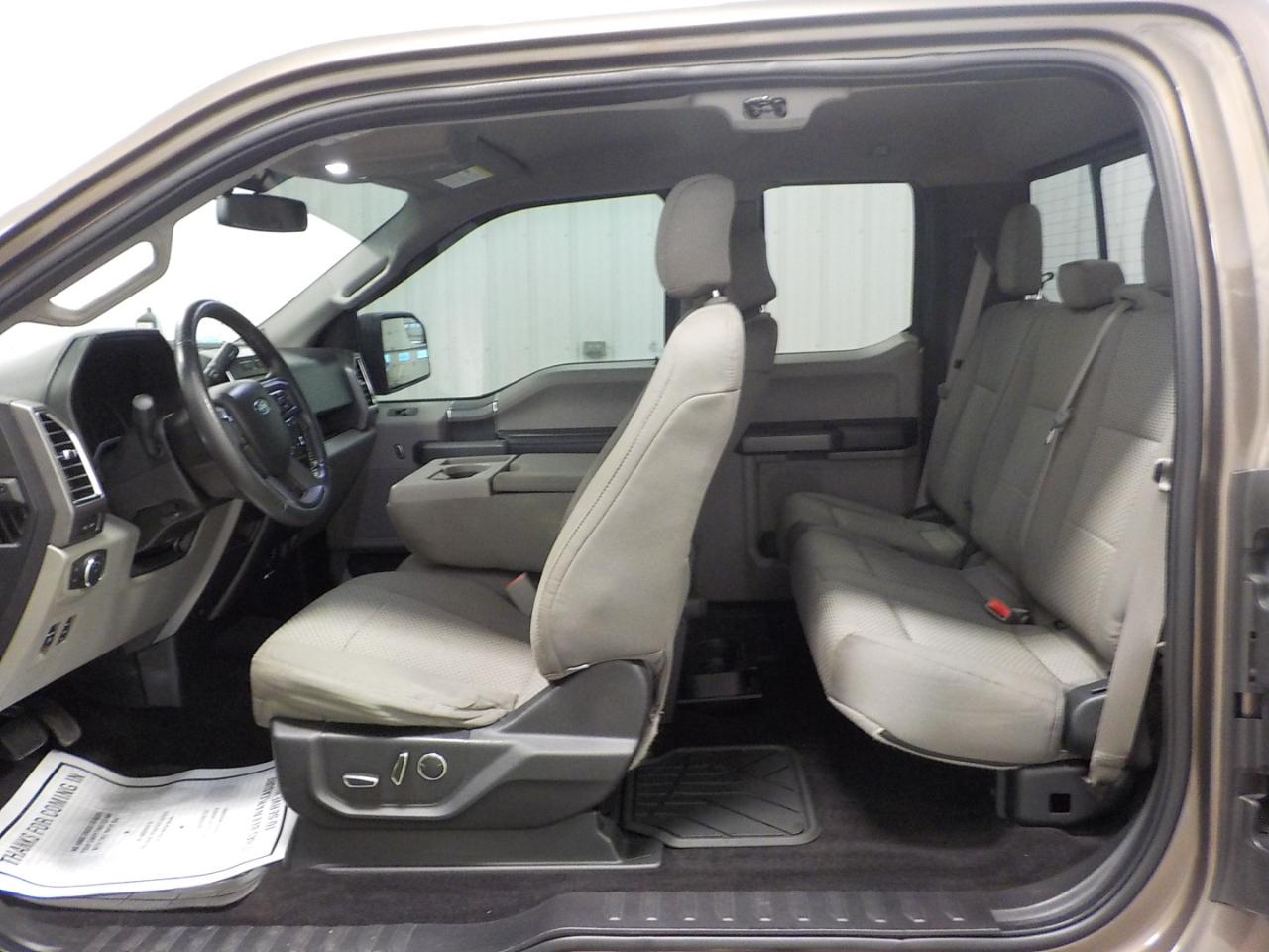 Ford F-150 4WD SuperCab 133" XLT 2015