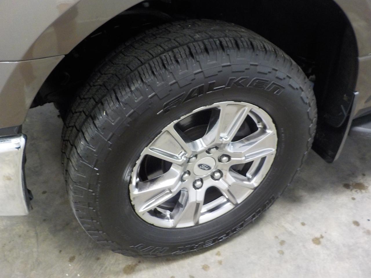 Ford F-150 4WD SuperCab 133" XLT 2015