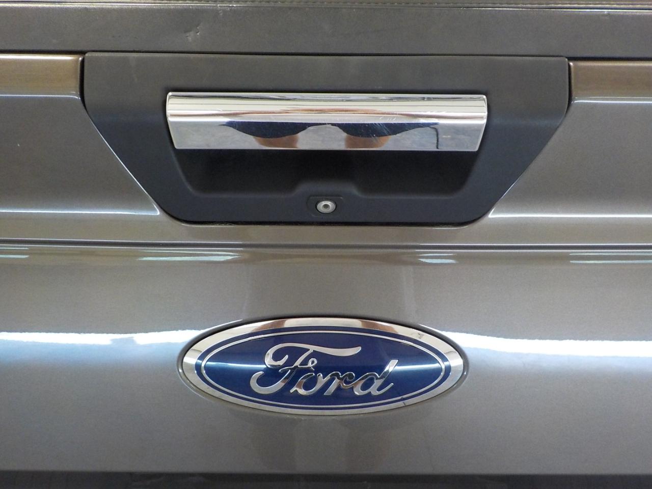Ford F-150 4WD SuperCab 133" XLT 2015
