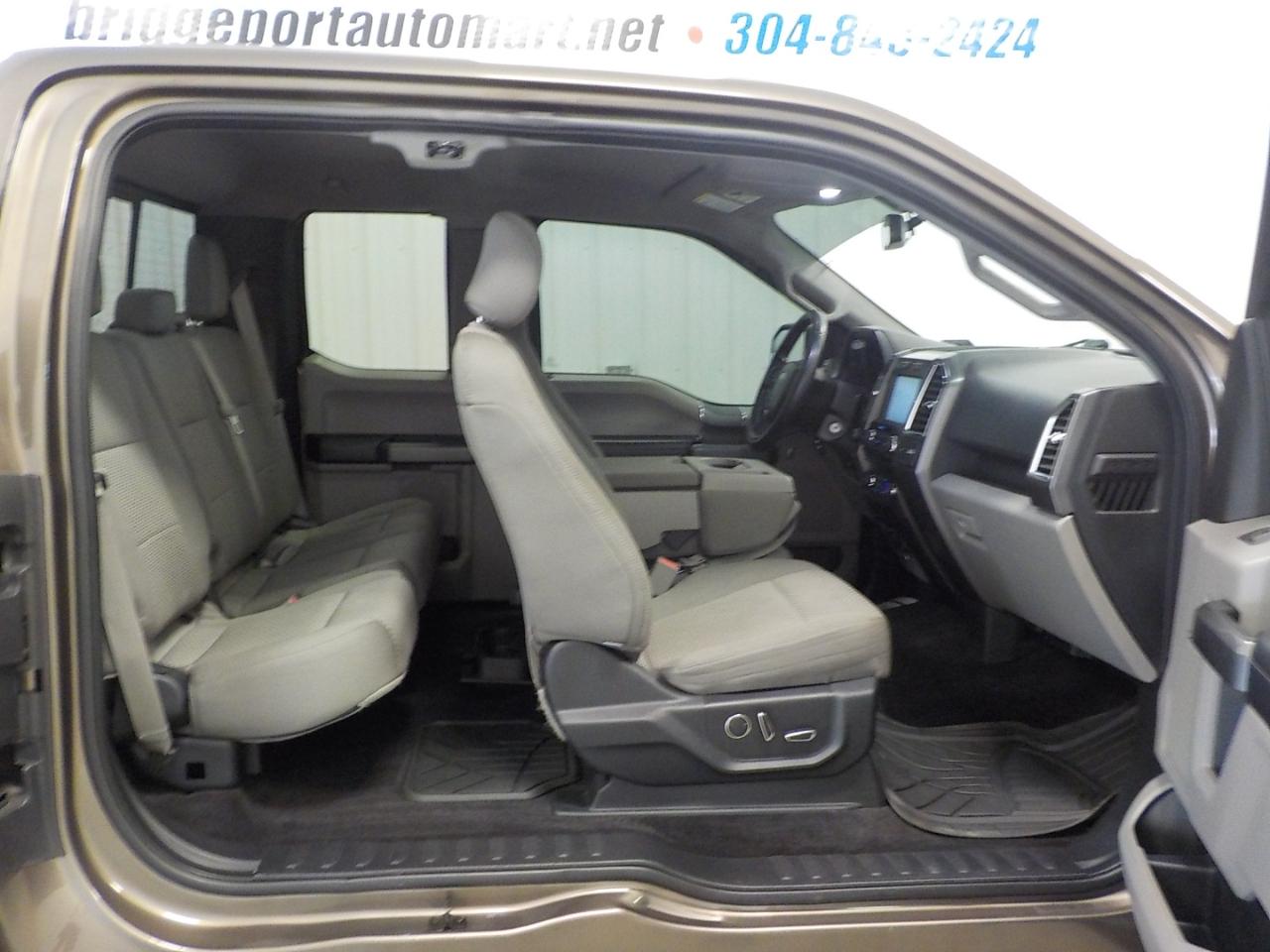 Ford F-150 4WD SuperCab 133" XLT 2015
