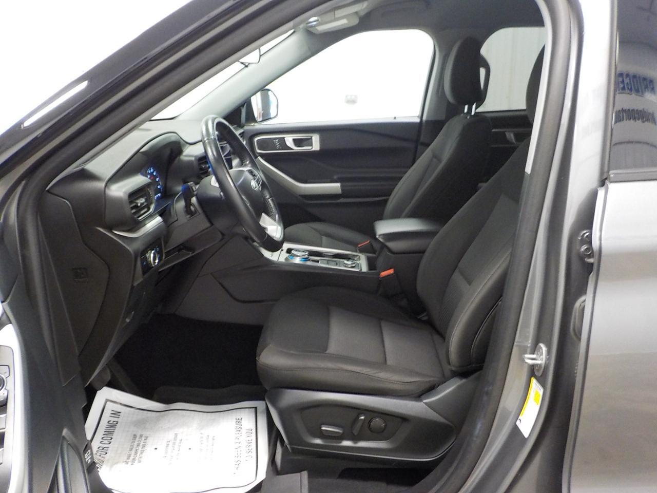 Ford Explorer XLT 4WD 2023