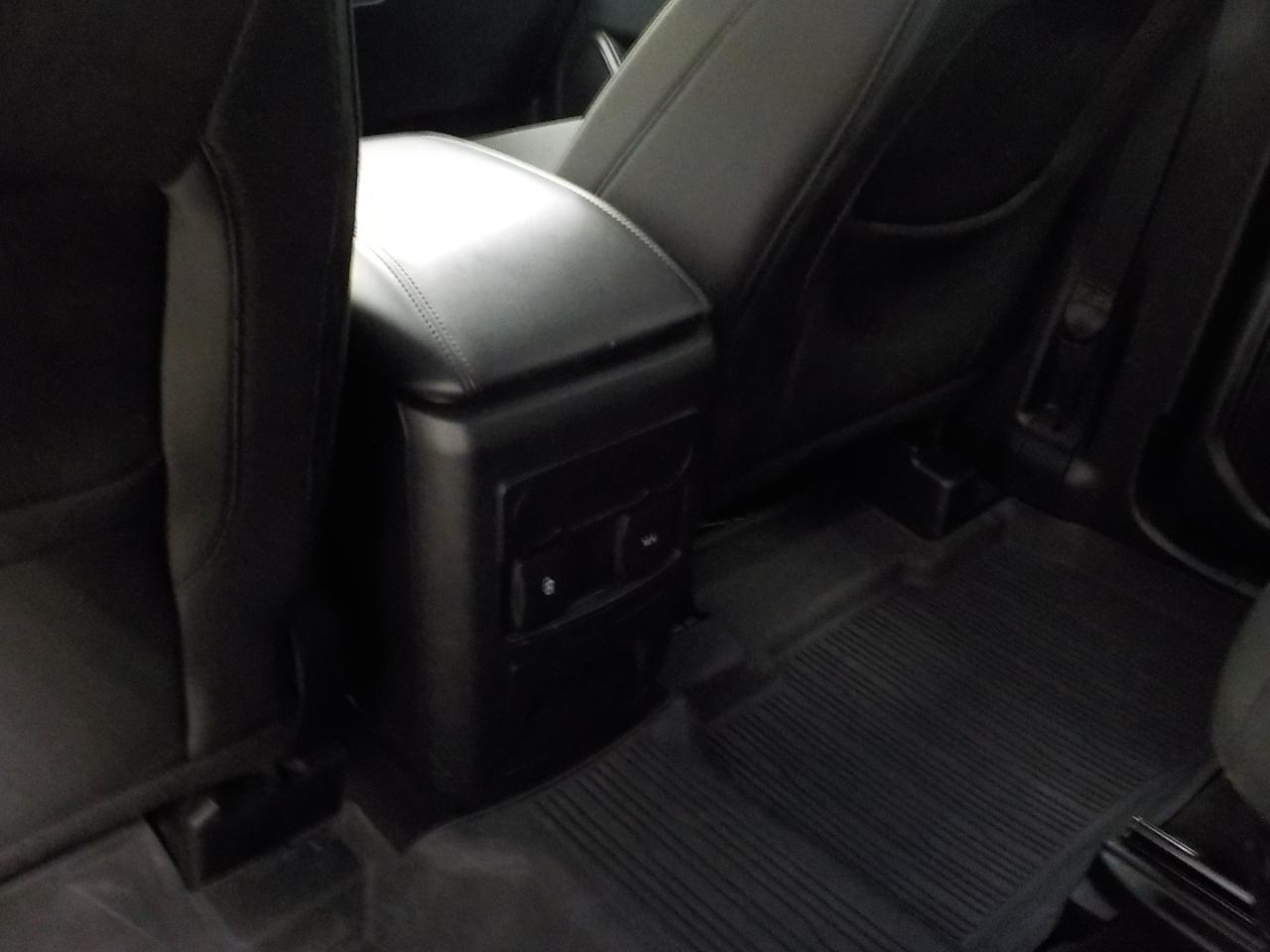 Ford Explorer XLT 4WD 2023
