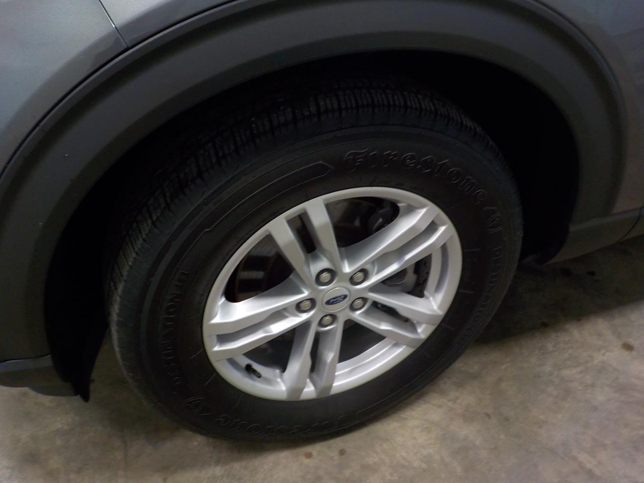 Ford Explorer XLT 4WD 2023