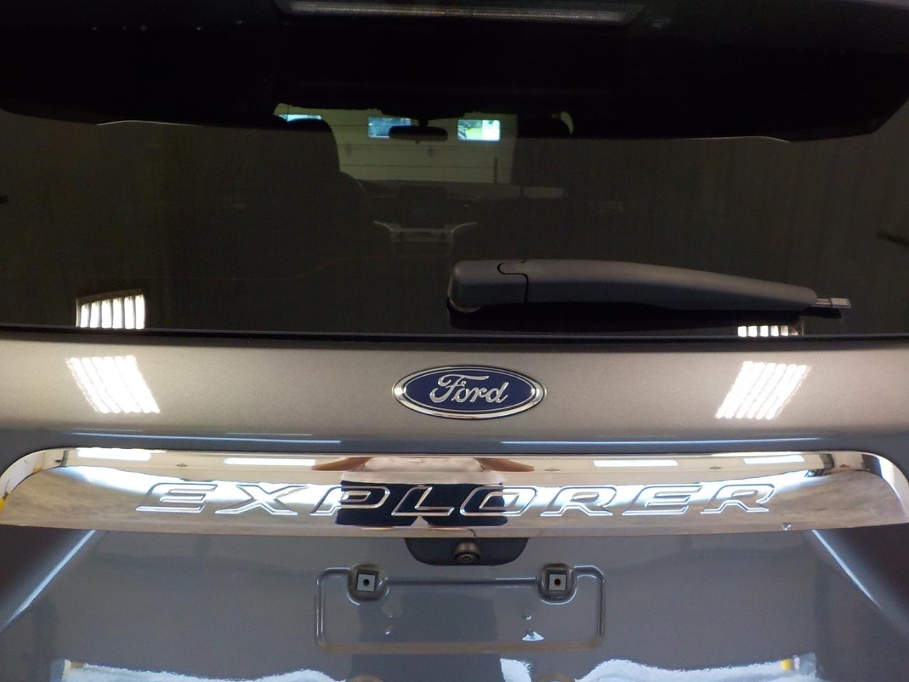 Ford Explorer XLT 4WD 2023