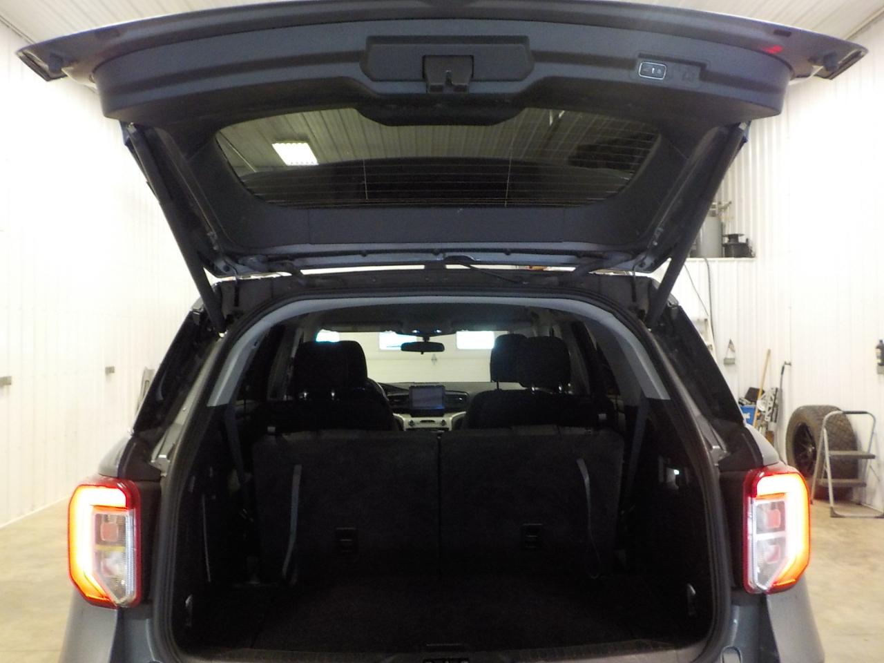 Ford Explorer XLT 4WD 2023