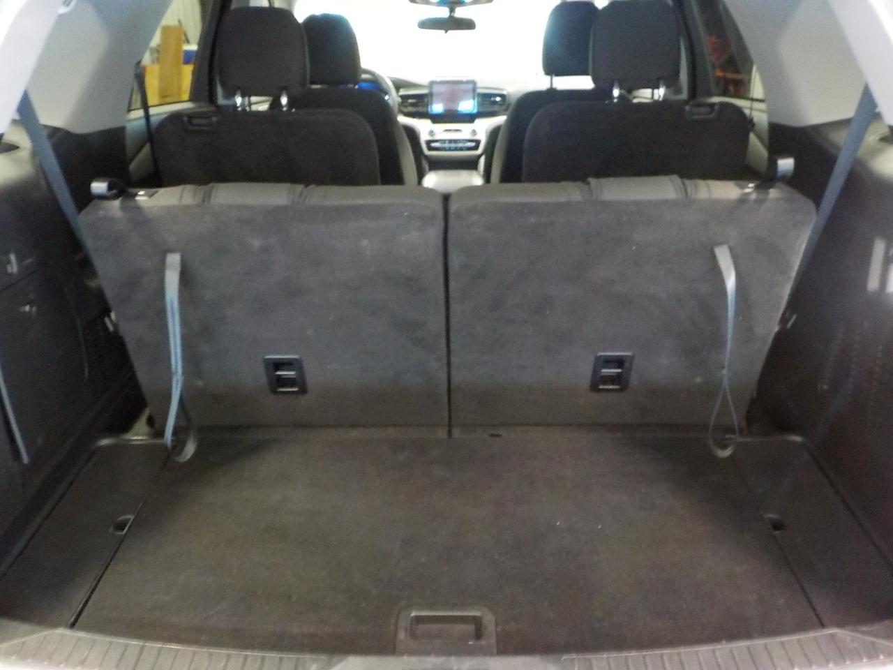 Ford Explorer XLT 4WD 2023
