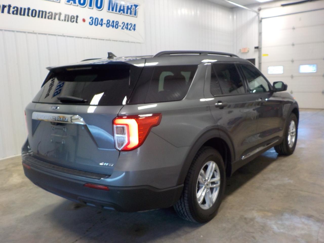Ford Explorer XLT 4WD 2023