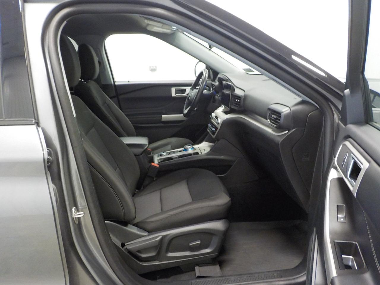 Ford Explorer XLT 4WD 2023