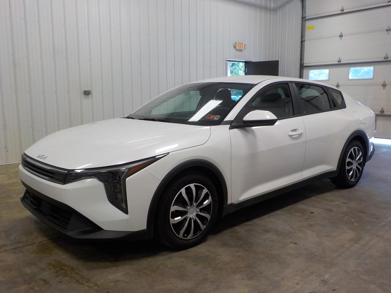 Kia K4 LX FWD 2025