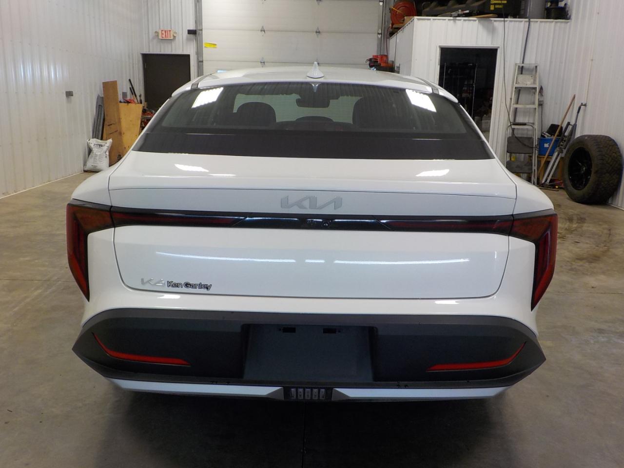 Kia K4 LX FWD 2025