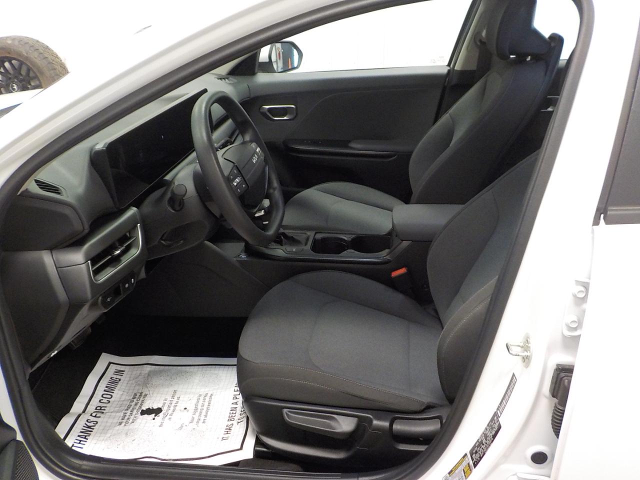 Kia K4 LX FWD 2025