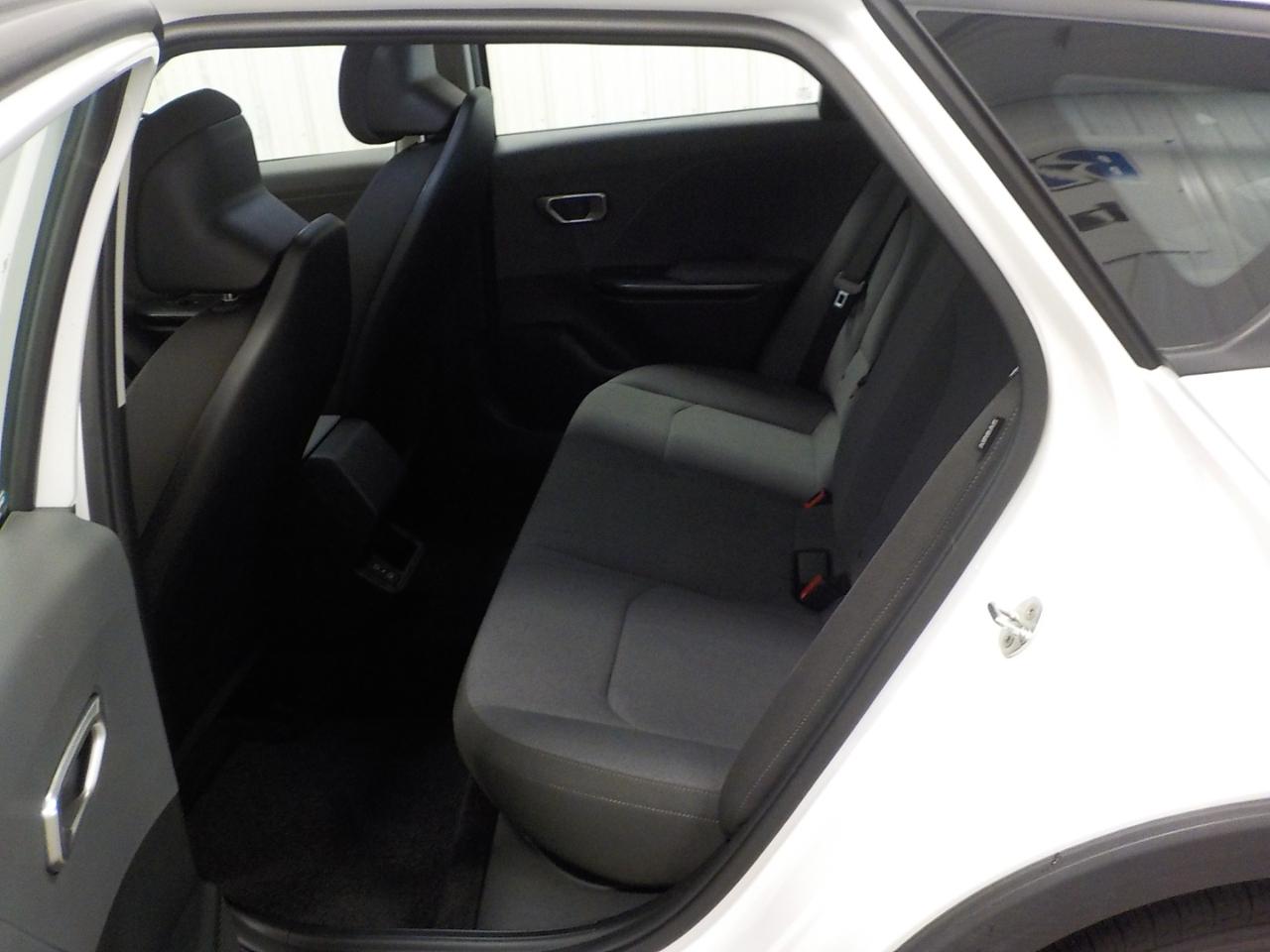 Kia K4 LX FWD 2025