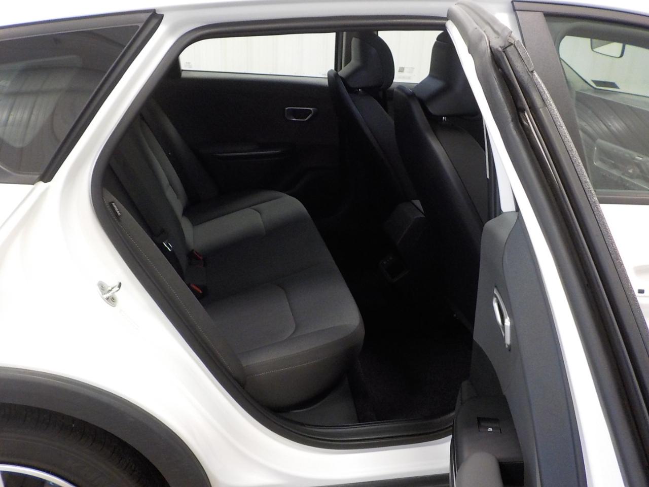 Kia K4 LX FWD 2025