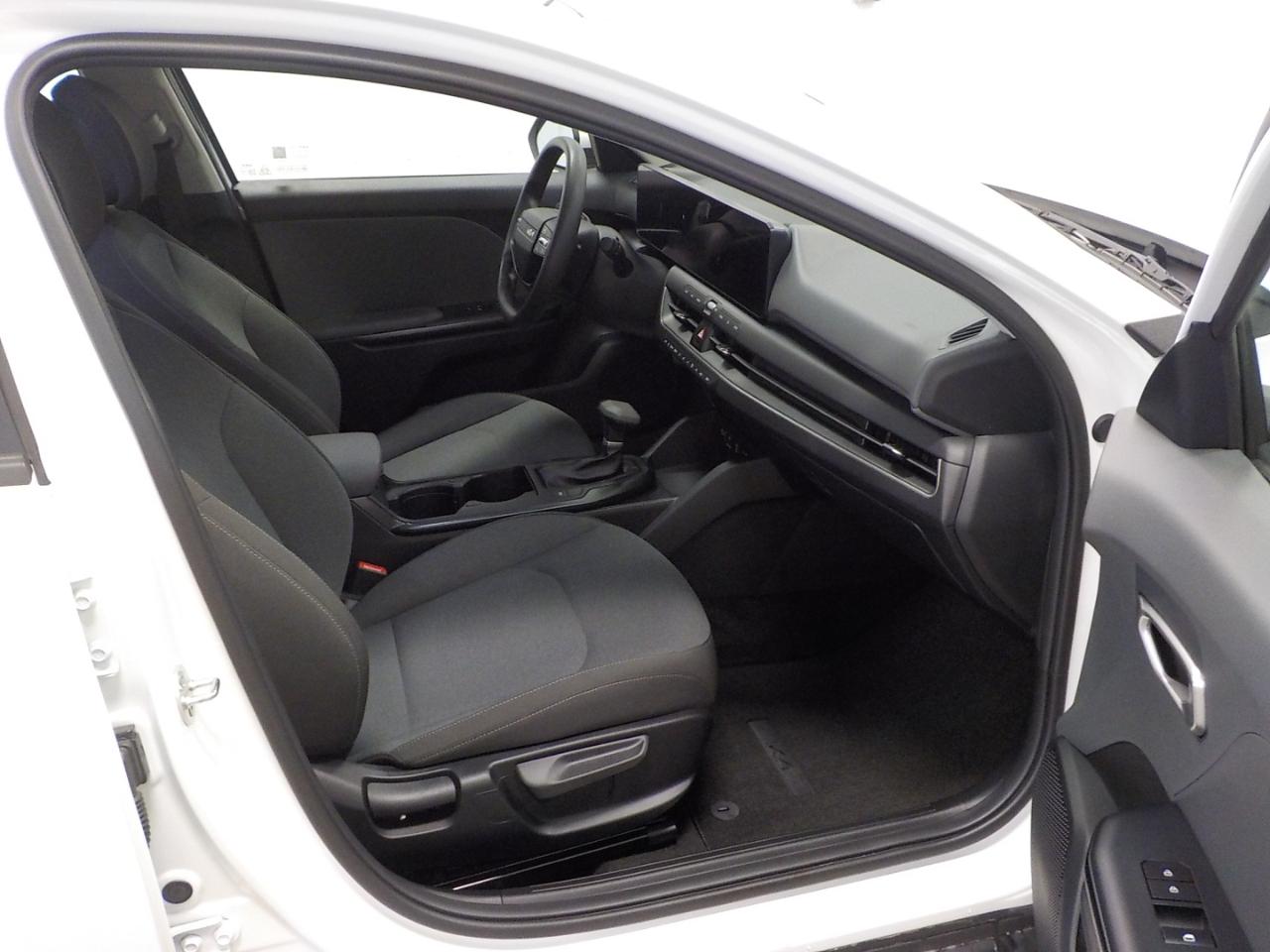 Kia K4 LX FWD 2025
