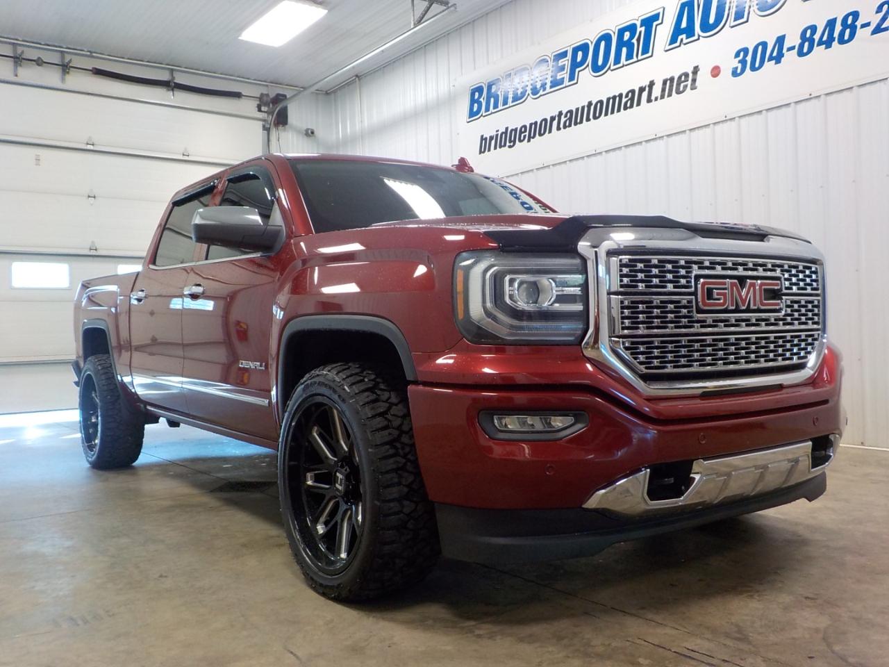 GMC Sierra 1500 4WD Crew Cab 143.5" Denali 2018